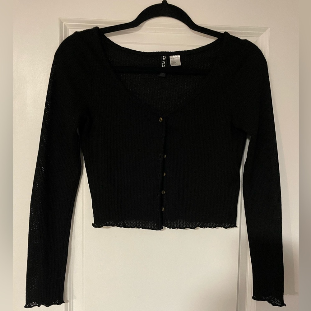 Cropped sweater shirt